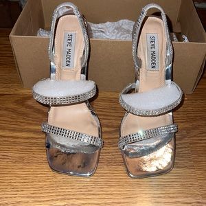 Steve Madden Rhinestone sandals